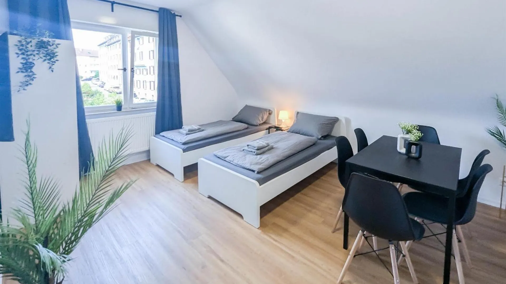 Alfa Stuttgart 3 Zimmer 6 Betten Apartment Wasen Mercedesbenz Mhp Arena L Bad I Kueche L Wifi & Smarttv L 3Br & 6 Beds L Bathroom L Kitchen